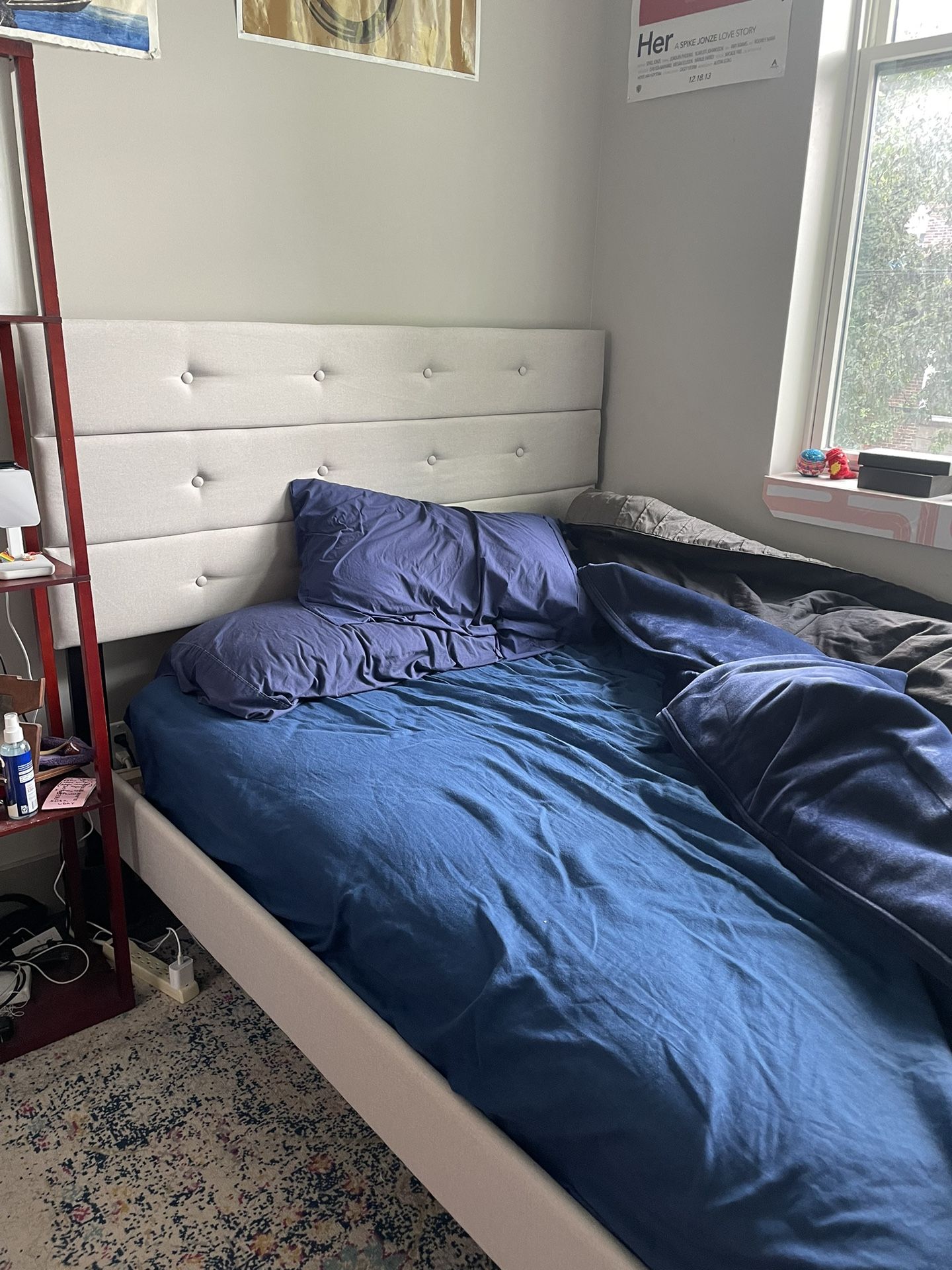 Full Sized Bed & Mattress (PICK UP SUNDAY 7/30) for Sale in Brooklyn