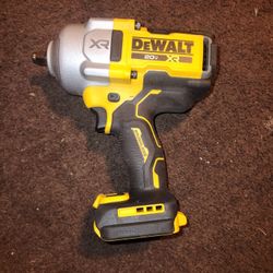20V 1/2 in. High Torque Impact Wrench DCF961 (Tool Only)
