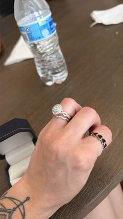 Rose gold wedding set