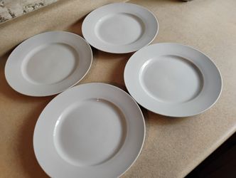  NEW CERAMIC PLATES 10.5"  Qty- 4