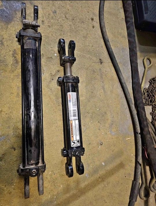 Hydraulic cylinders