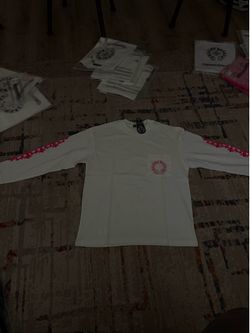 White and pink chrome heart shirt