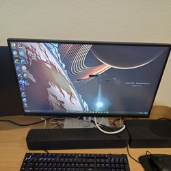 NZXT Canvas 27F 240hz