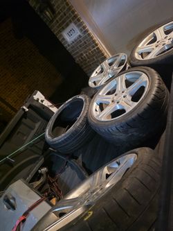 2 Mercedes 18inch 9.5 wide wheels