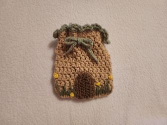 Crochet Garden Cottage Pouch