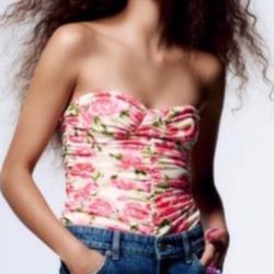 ZARA NWT sleeveless ivory /pink floral Draped bodysuit size M