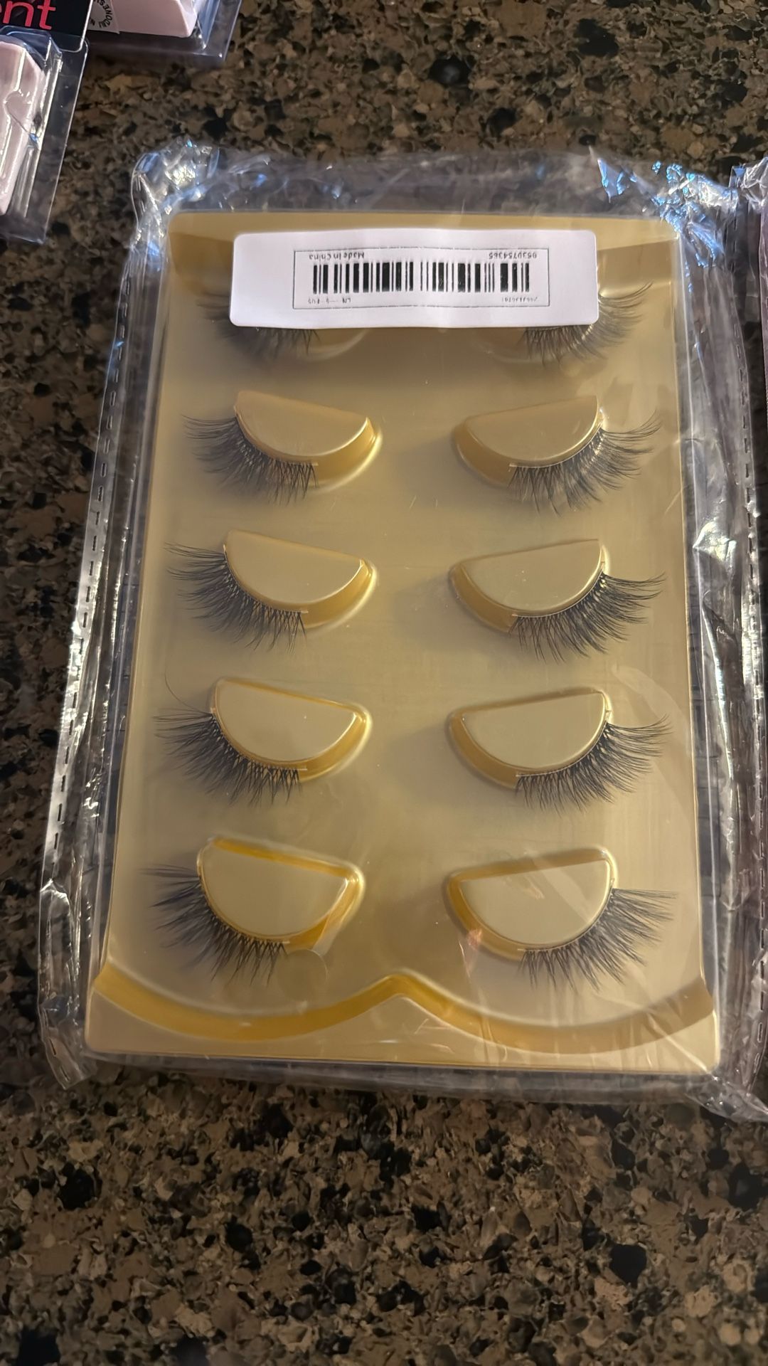 New Eyelashes - Never Used