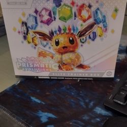 Prismatic Evolution Elite Trainer Box
