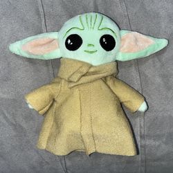 Star Wars Grogu Stuffed Animal - EXCELLENT CONDITION FROM CLEAN HOME