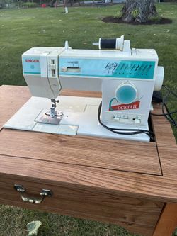 Singer Cocktail Sewing Machine