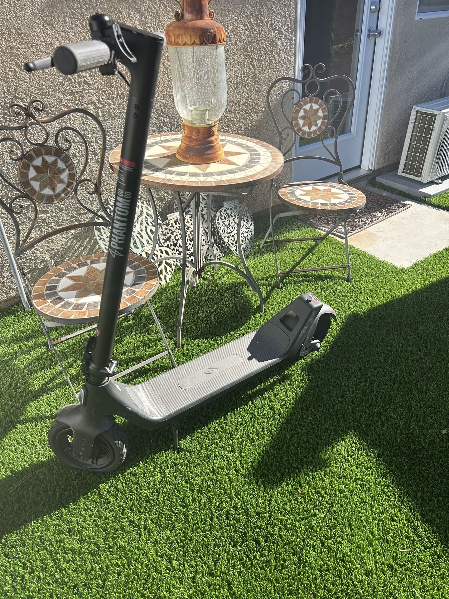 A10 Phantom GOGO with Charger.  