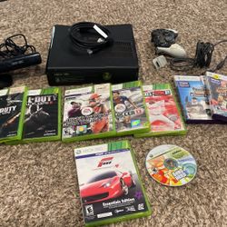 Xbox 360 + Kinect + Games: NEEDS POWER CABLE