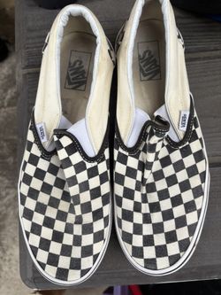 VANS- Classic Checkered. Men’s Size 10