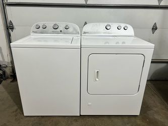 Whirlpool Washer & Gas Dryer
