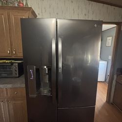 LG Refrigerator 