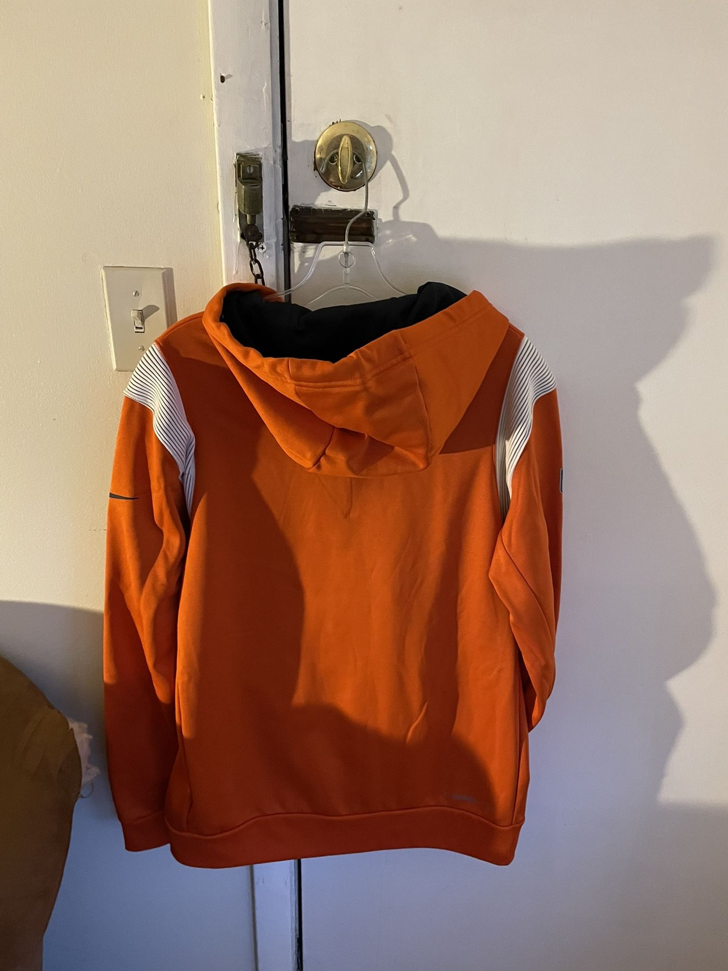 Chicago Bears Nike Men's NFL Sideline FZ Storm Jacket 3XL for Sale in  Bedford Park, IL - OfferUp