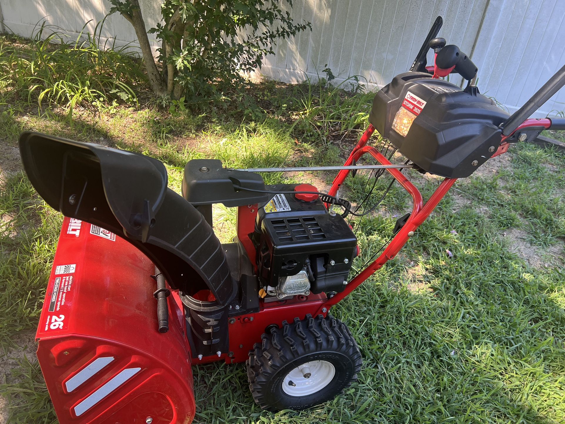 Troy Bolt Storm 2625 Snowblower