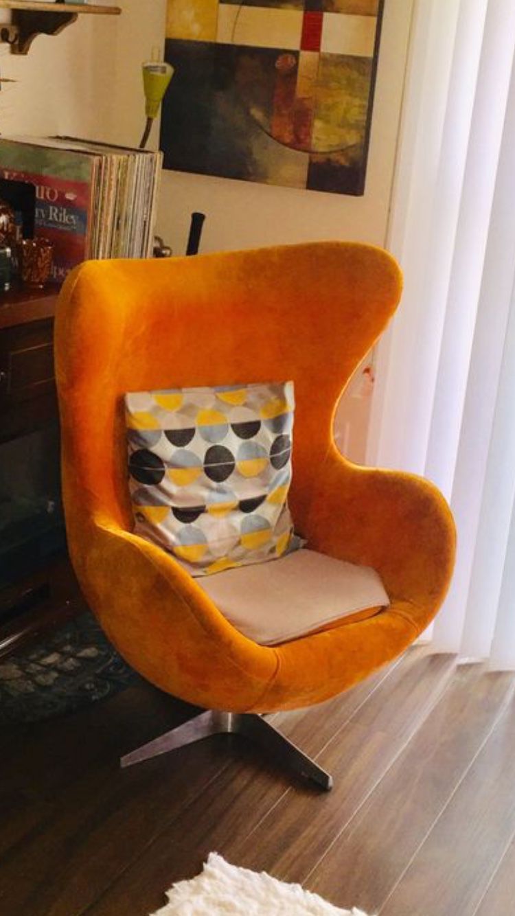 Lounge Chair Orange