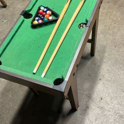 Mini Pool 🎱 Table. 
