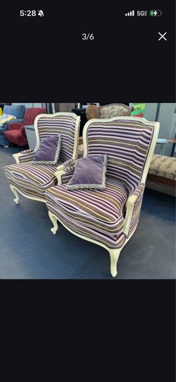 Set of 2 Vintage French Louis XVI Style Gilt & Plum Damask Pattern Upholstery Chair Excellent Condition