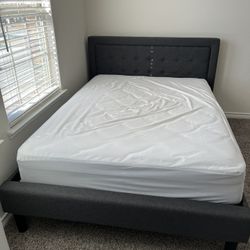 Full Bed With Mattress 