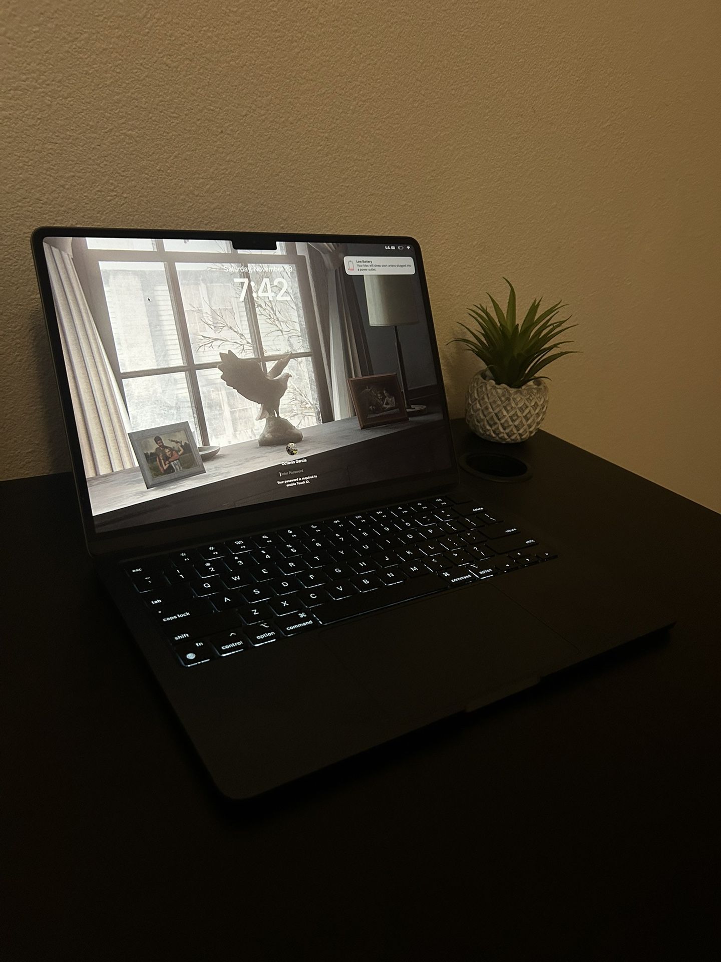 Refurbished 13-inch MacBook Air Apple M2 Chip with 8-Core CPU and 8-Core GPU - Midnight