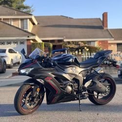 Kawasaki Zx-6R