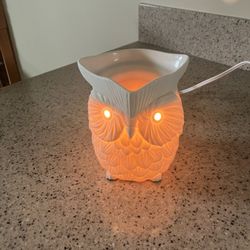 Scentsy Ceramic Owl Wax Warmer Never Used No Box 