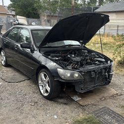 01’ IS300 part out