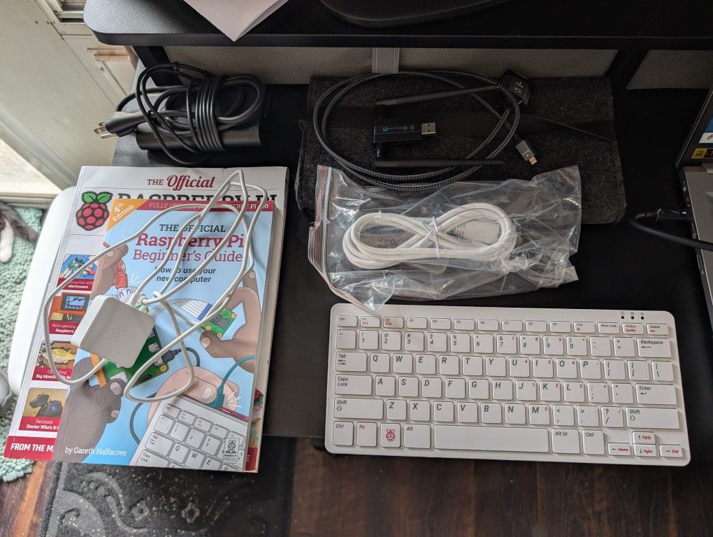 Raspberry Pi 400 Keyboard Computer