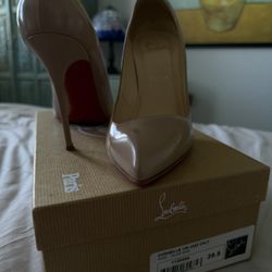 Christian Louboutin Nude Pumps