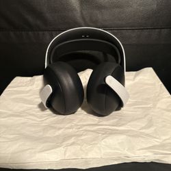 PS5 Pulse Elite Headset With Wall Charger And USB Connector