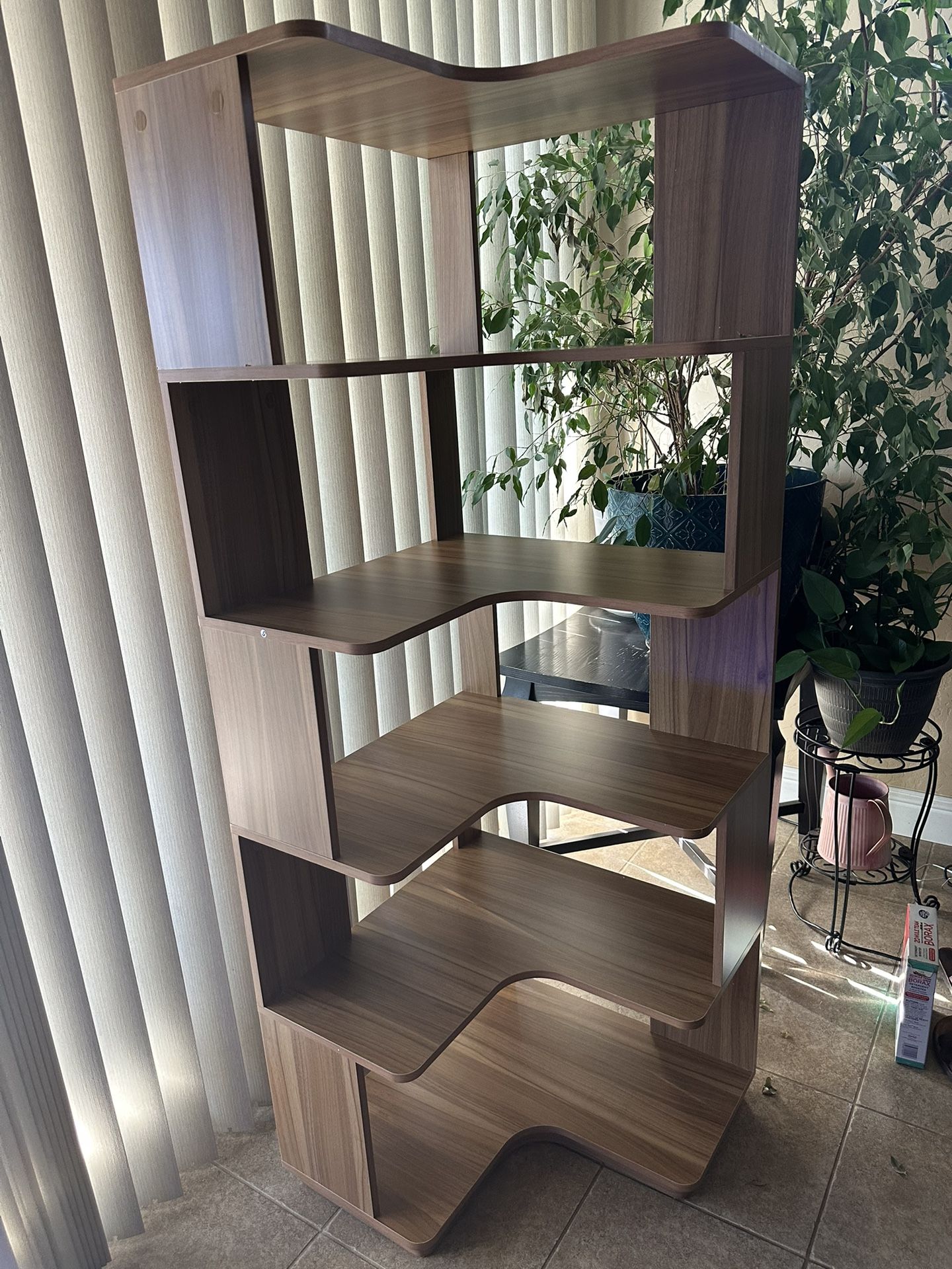 New Corner Shelving