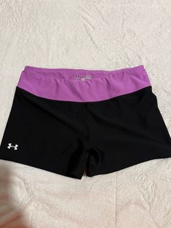 Underarmour women’s sports short size M