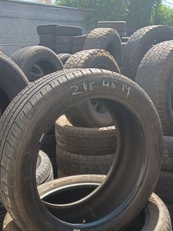 Set de llantas usadas 245 45 19