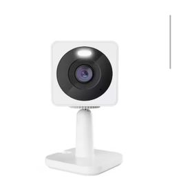 Wyze Cam OG, Wired Indoor/ Outdoor 1080p HD Smart Home Security Camera with Built-In Spotlight New $19
