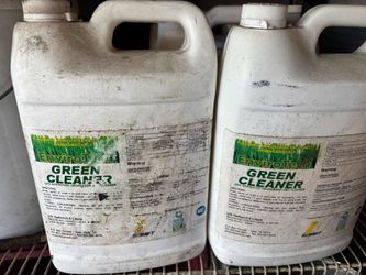 Heavy duty equipment cleaner
