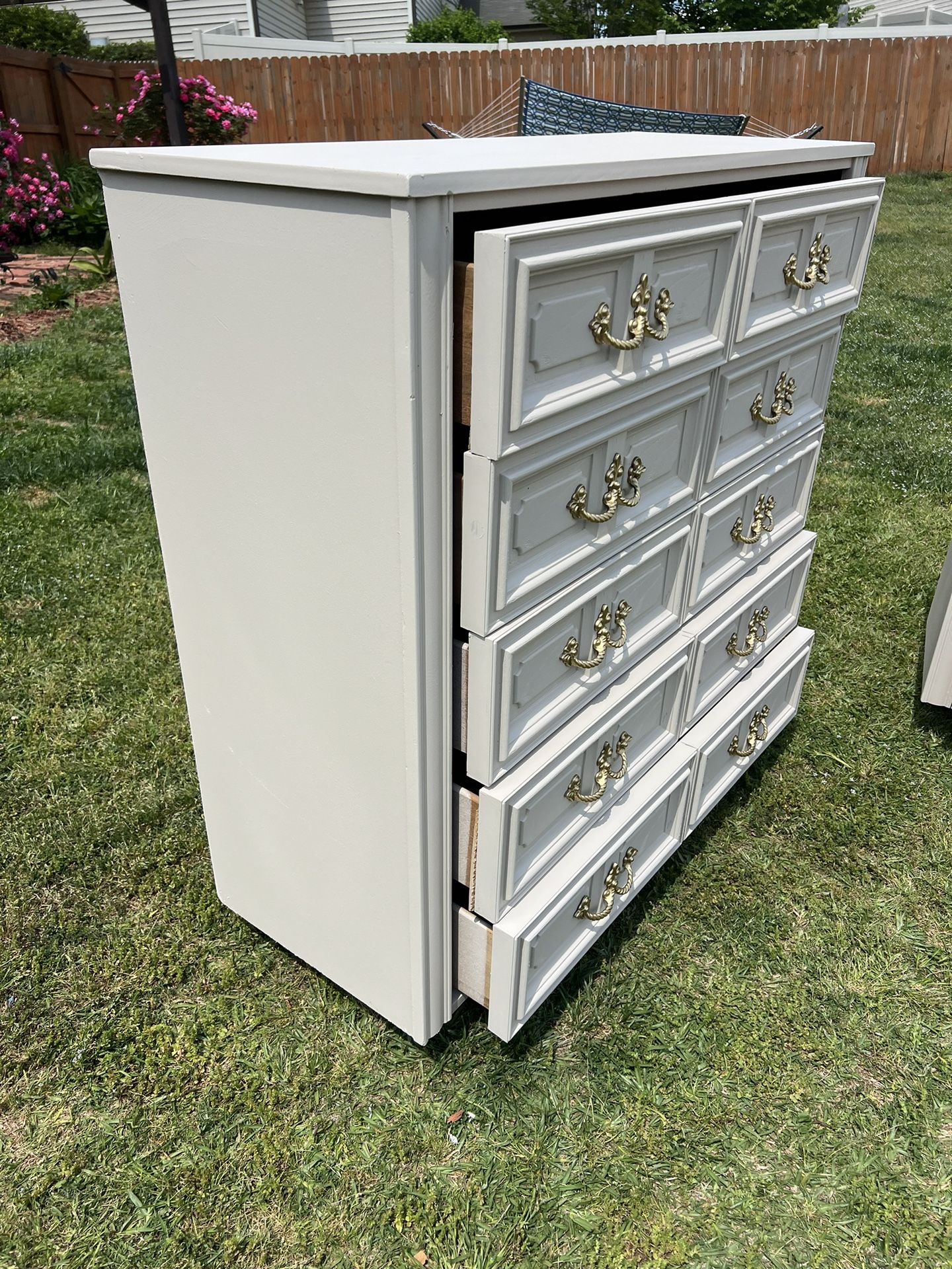 Dresser Set 