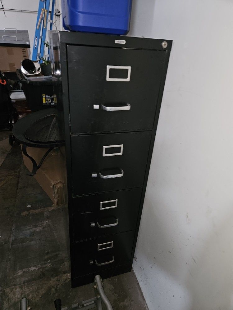 File Cabinet (No Key)