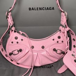 Balenciaga 
