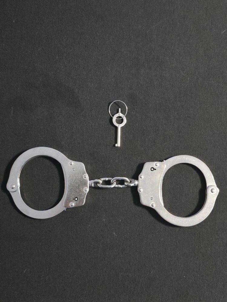 Handcuffs Stainless Steel Taiwan 1950