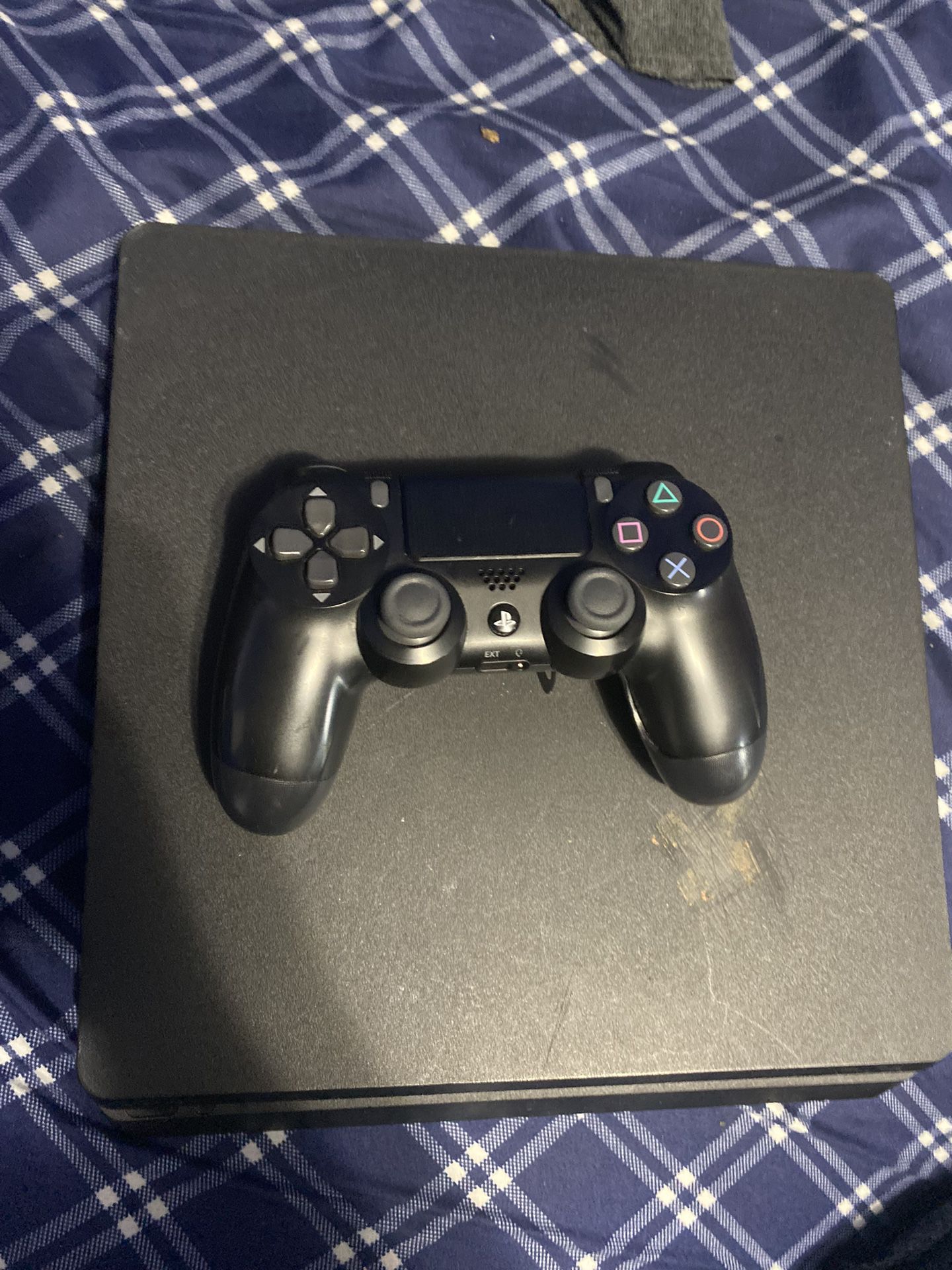 PS4 Slim With Cords And Controller