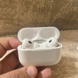 AirPods