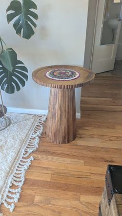 Mango wood side/end table