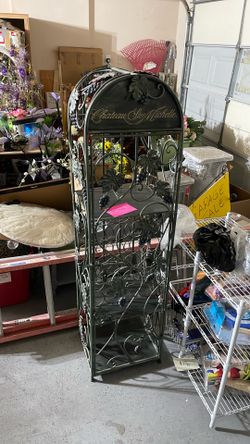 Wine holder