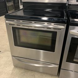 Frigidaire Electric Stove Working Perfectly 4 Months Warranty 