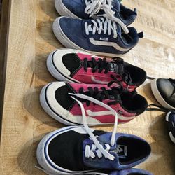 Vans Size Men Size 7.5 Women Size 9