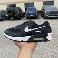 Nike AirMax Size 8 W