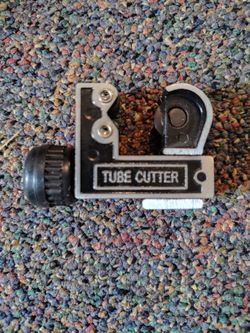 Mini Tube Cutter