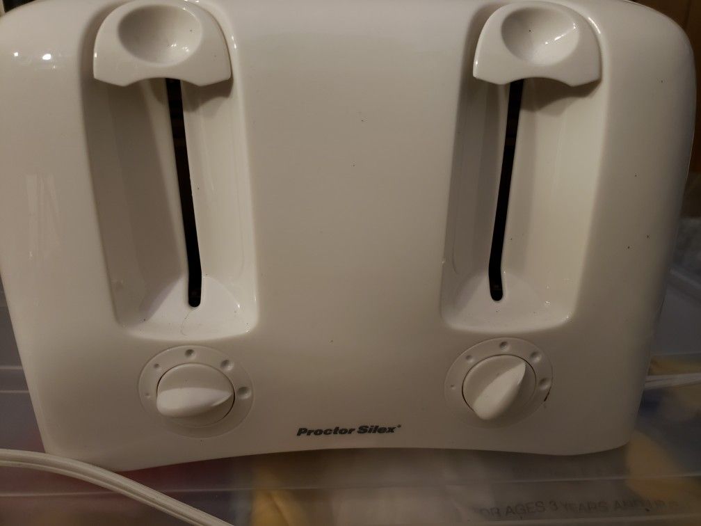 Proctor Silex 4 Slice Toaster for Sale in Pt Charlotte, FL OfferUp